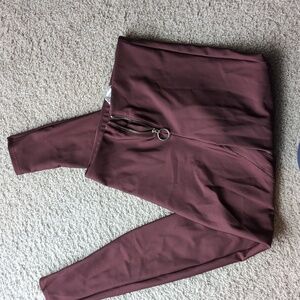 Cherry cola alo leggings